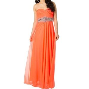 New! Gorgeous Formal Dress Size 5